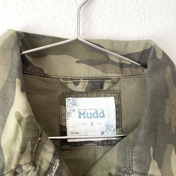 Mudd y2k 2000s Green Camo Button Up Jacket Women's Small - Picture 2 of 4